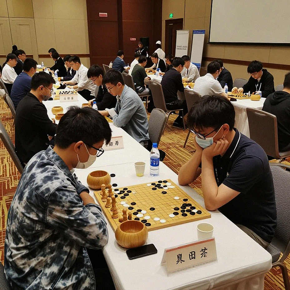 Nakamura in the Headline, FRITZ 20 in the Body: Six Information Points and Zero Moves in a Clutch Chess Report Nakamura in the Headline, FRITZ 20 in the Body: Six Information Points and Zero Moves in a Clutch Chess Report