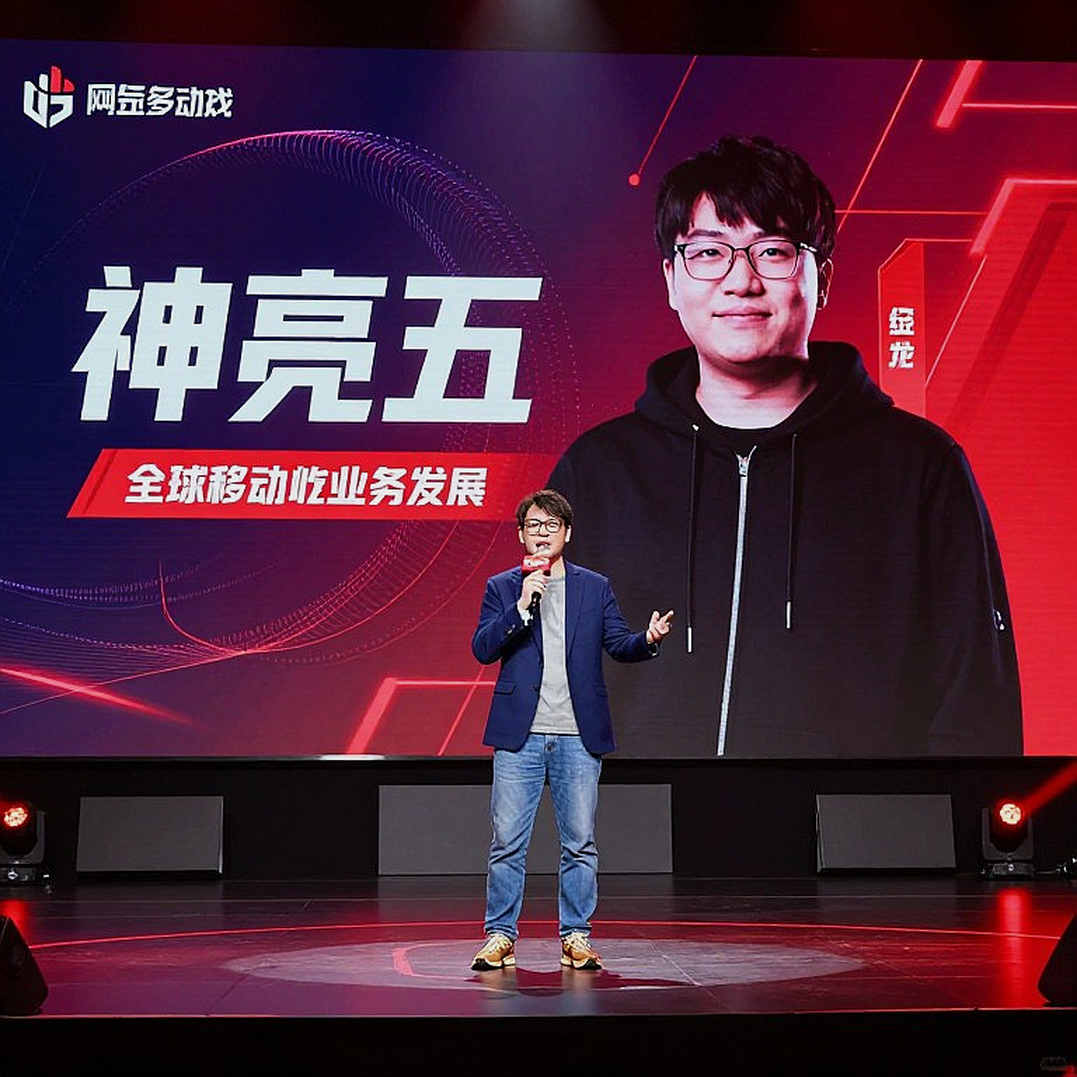 Remind's Chun-Li Cosplay: The Street Fighter Premiere, a Green Qipao and Vietnam's Content Layer Remind's Chun-Li Cosplay: The Street Fighter Premiere, a Green Qipao and Vietnam's Content Layer